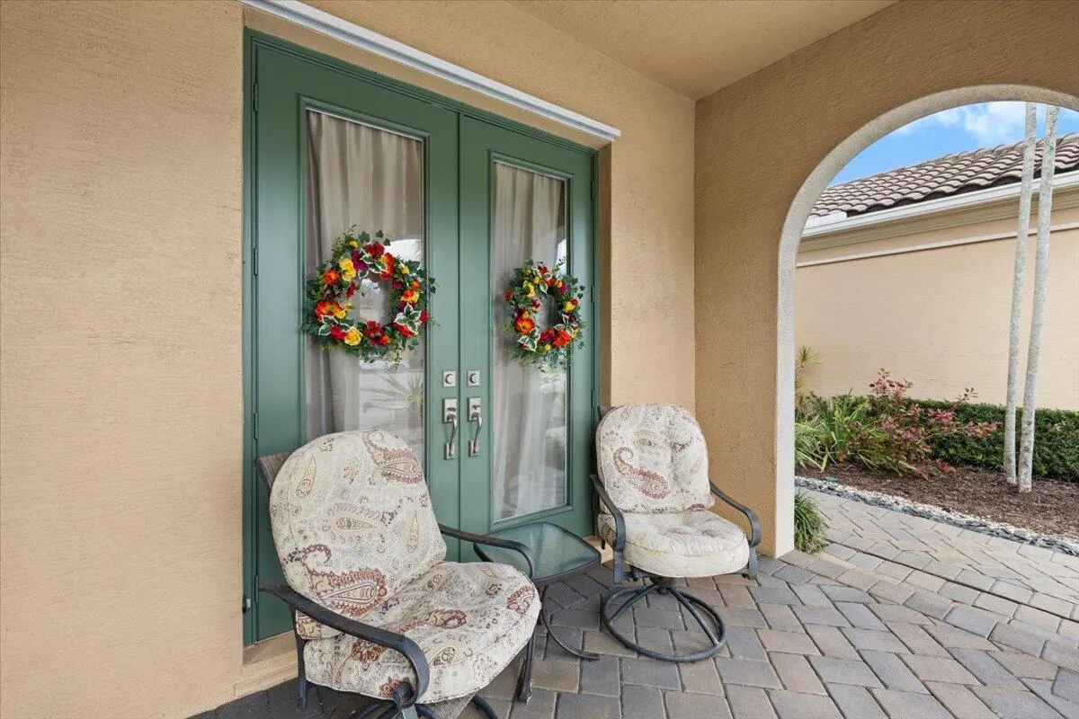 5TH BEDROOM OUTSIDE PORCH