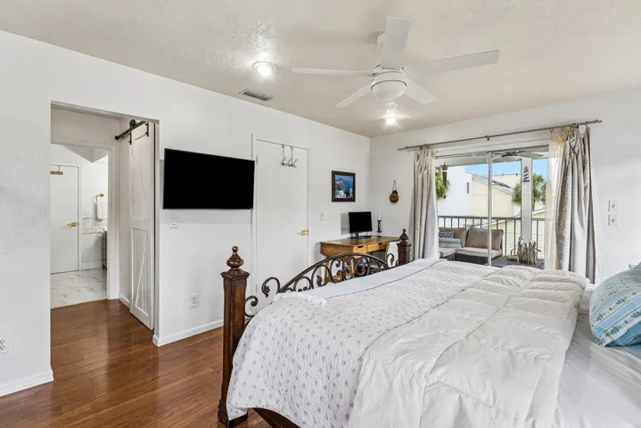 Main Primary Bedroom