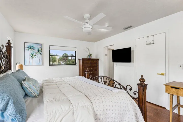 Main Primary Bedroom