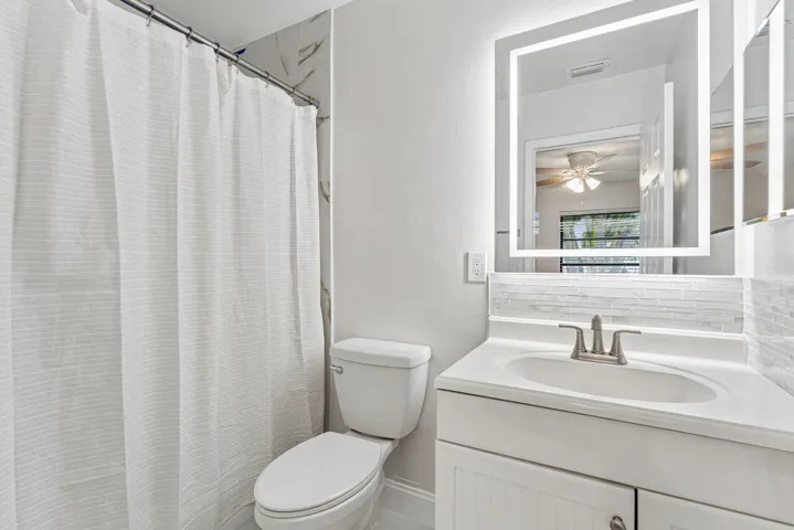 2nd Primary Bathroom