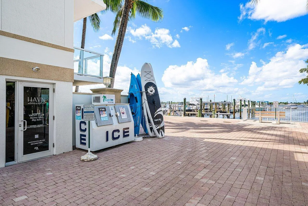 001-184LakeDrive-PalmBeachShores-FL-3340