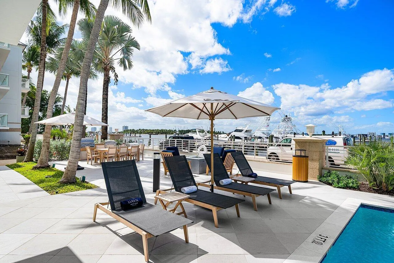 013-184LakeDrive-PalmBeachShores-FL-3340
