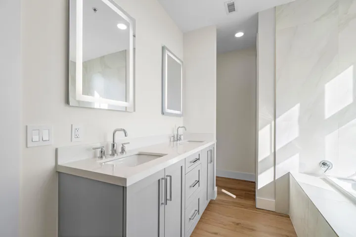 019-184LakeDrive-4301-PalmBeachShores-FL