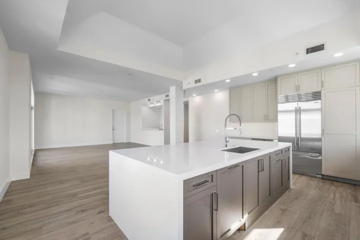 010-184LakeDrive-4301-PalmBeachShores-FL
