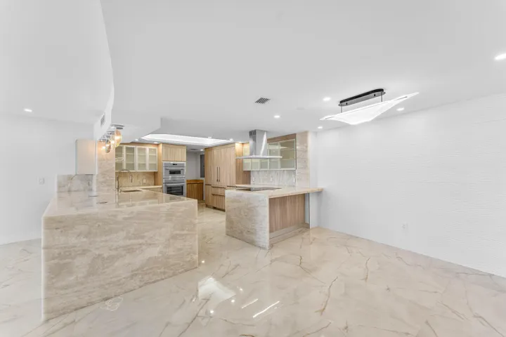 004-700SouthOceanBoulevard-BocaRaton-FL-