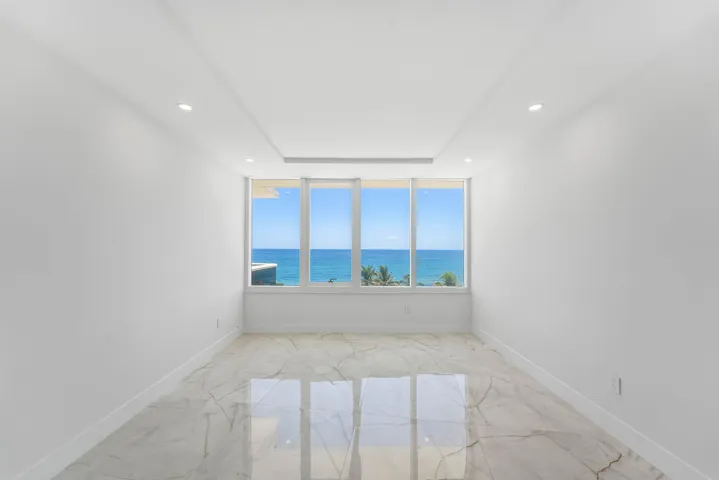 030-700SouthOceanBoulevard-BocaRaton-FL-