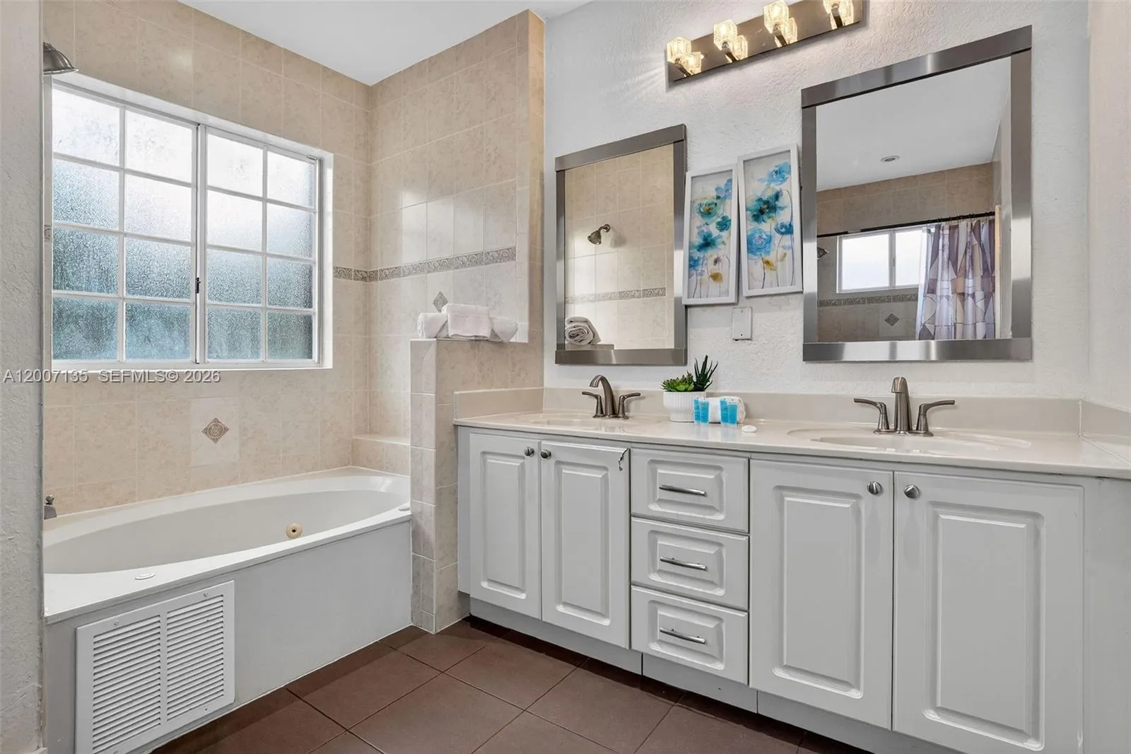 Property photo 46