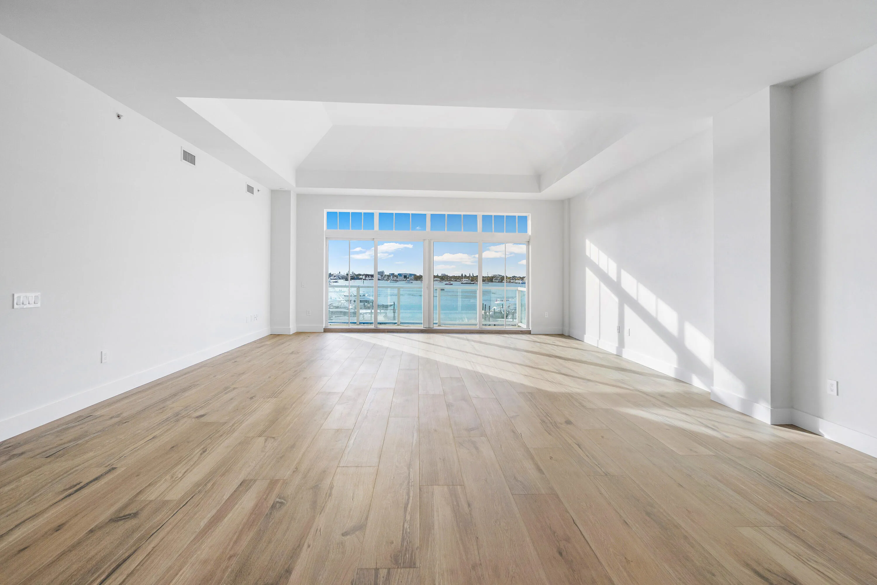 004-184LakeDrive-2302-PalmBeachShores-FL