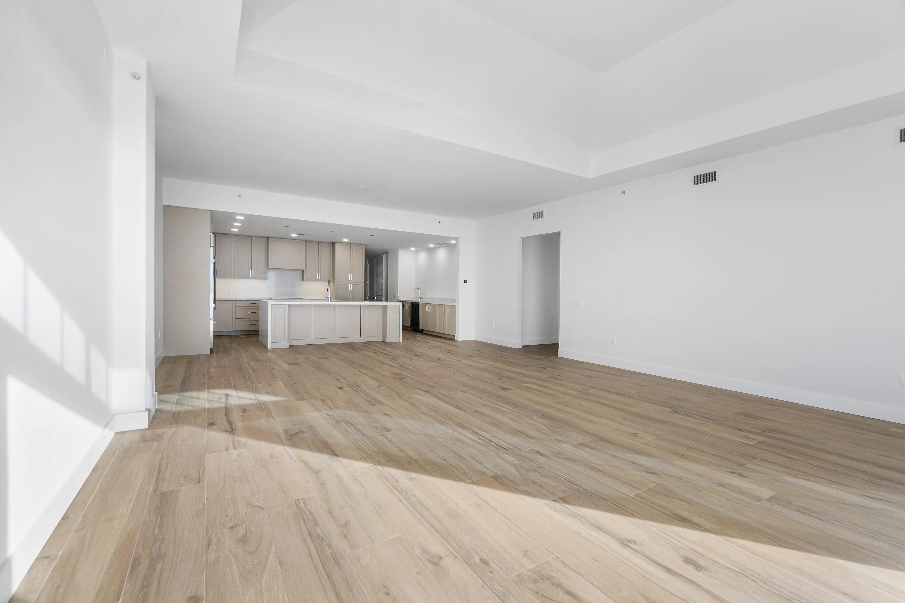 010-184LakeDrive-2302-PalmBeachShores-FL
