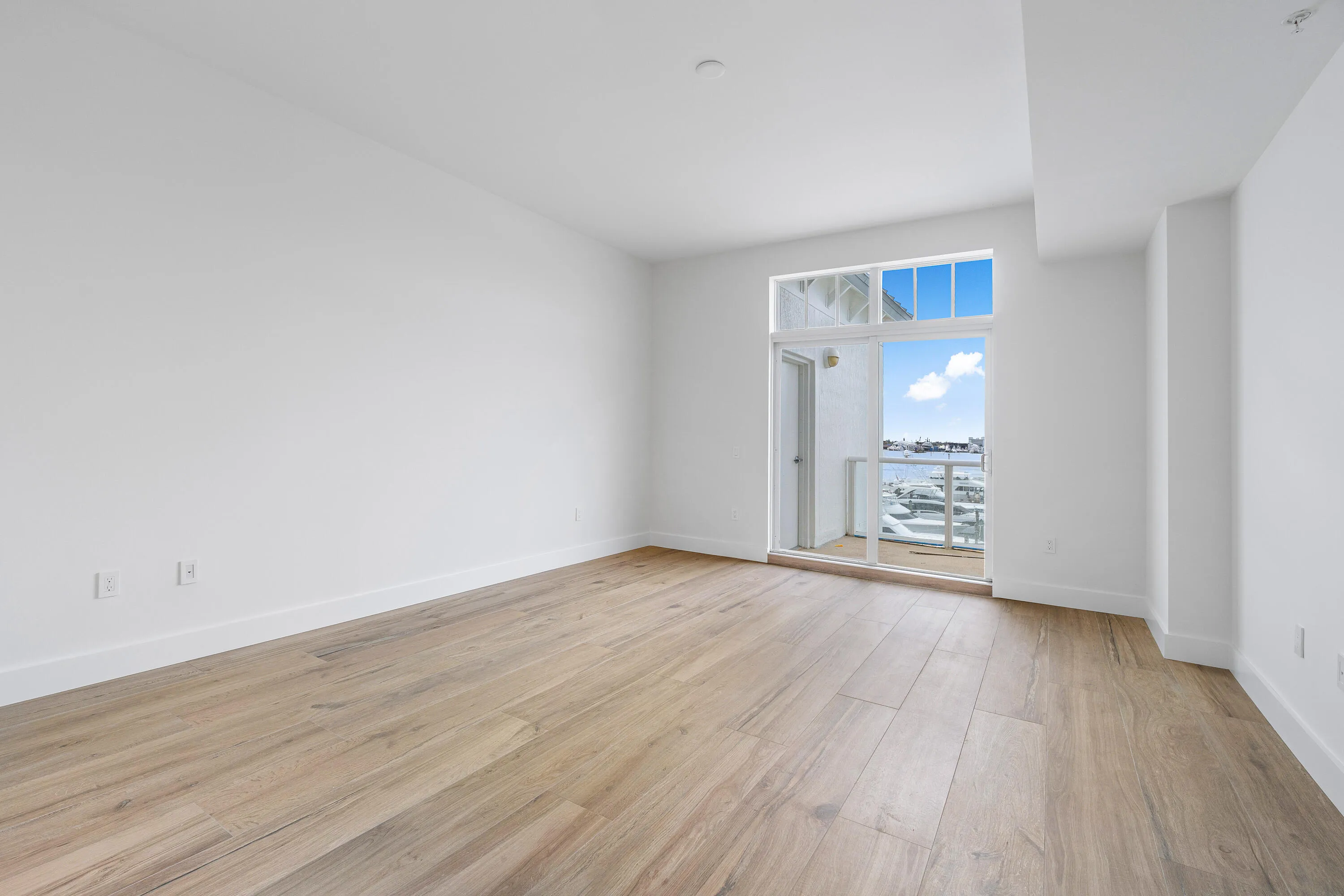 014-184LakeDrive-2302-PalmBeachShores-FL