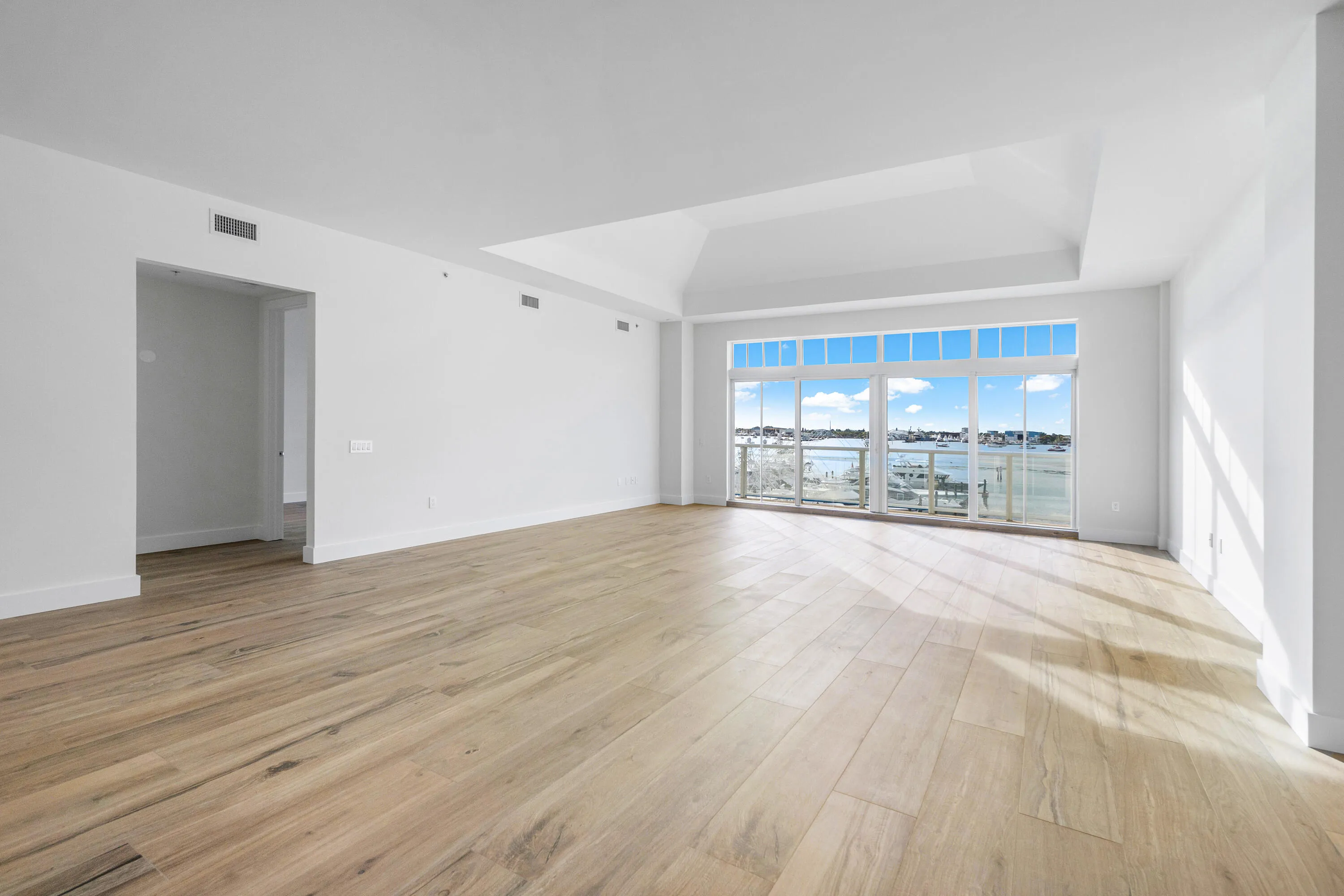 003-184LakeDrive-2302-PalmBeachShores-FL