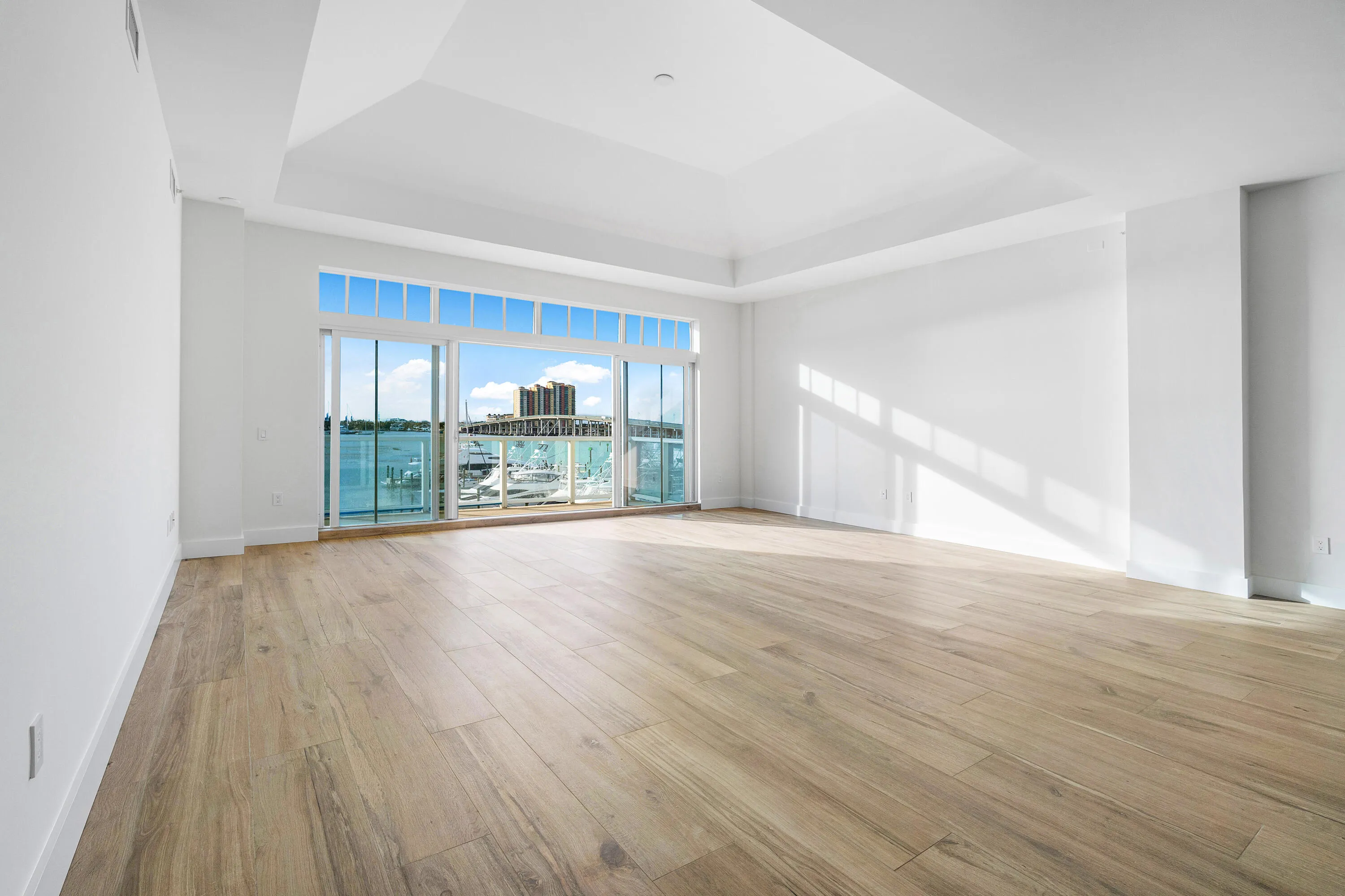 007-184LakeDrive-2302-PalmBeachShores-FL