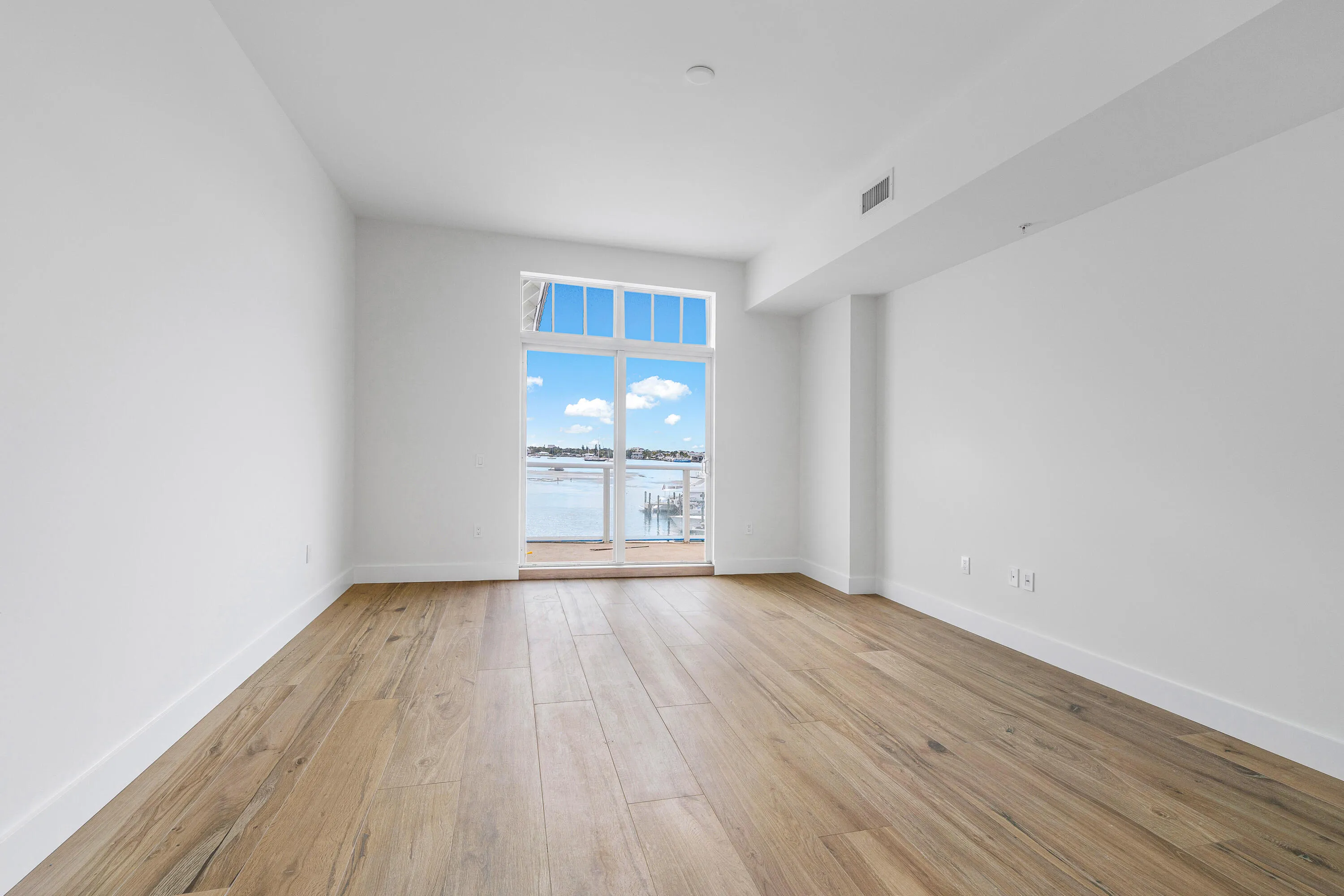 011-184LakeDrive-2302-PalmBeachShores-FL