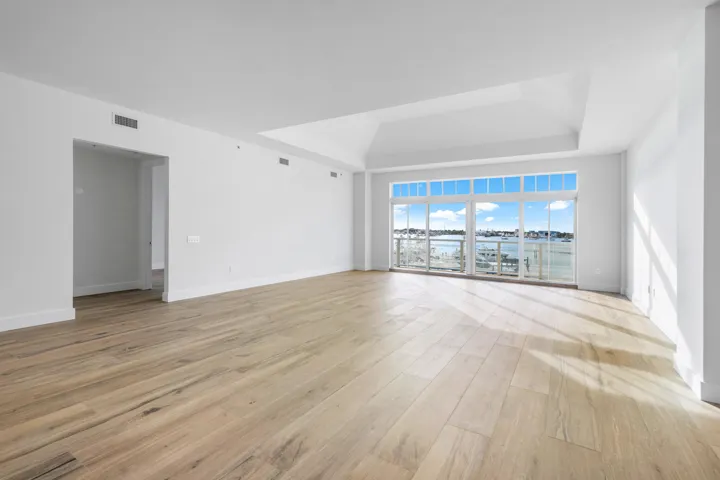 003-184LakeDrive-2302-PalmBeachShores-FL
