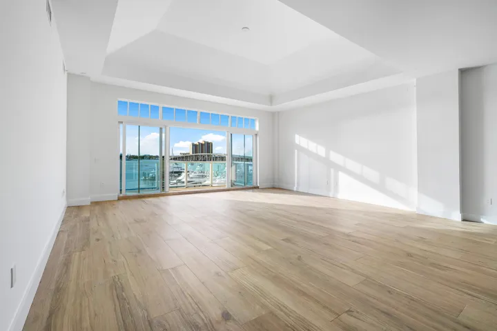 007-184LakeDrive-2302-PalmBeachShores-FL