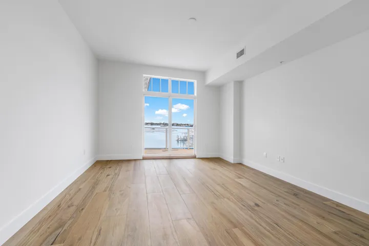 011-184LakeDrive-2302-PalmBeachShores-FL