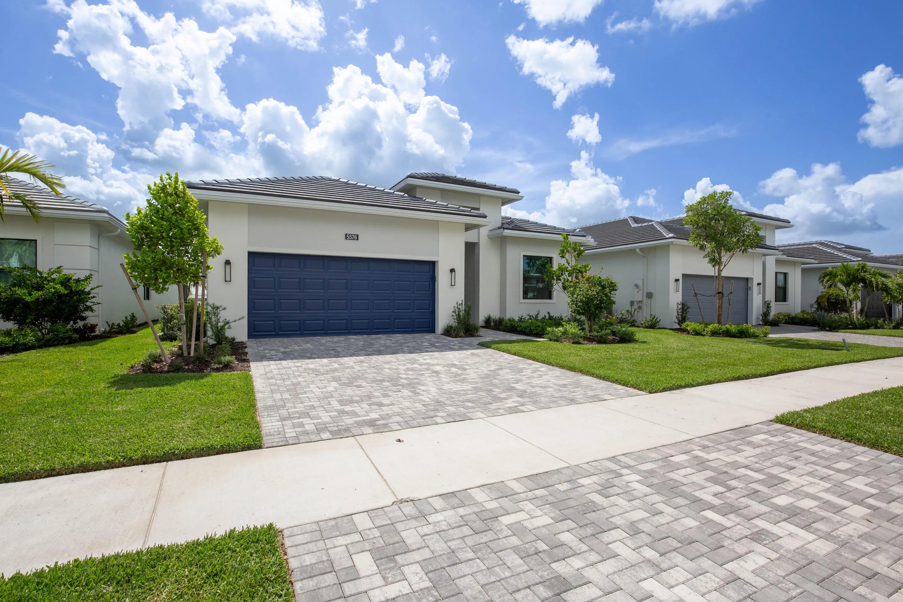 5576 Captiva Lane