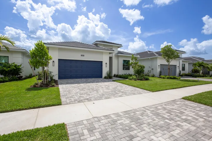 5576 Captiva Lane