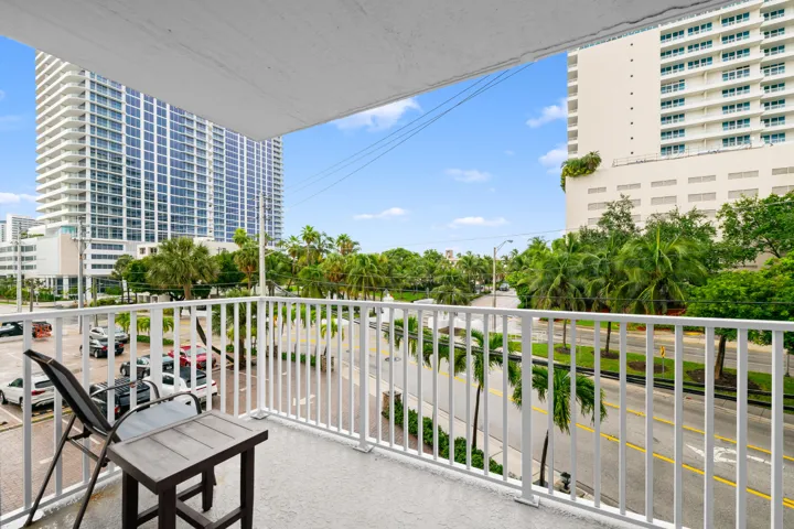 Balcony with direct ocean views!