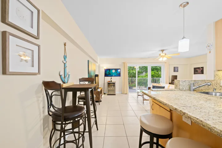 Kitchen/dining