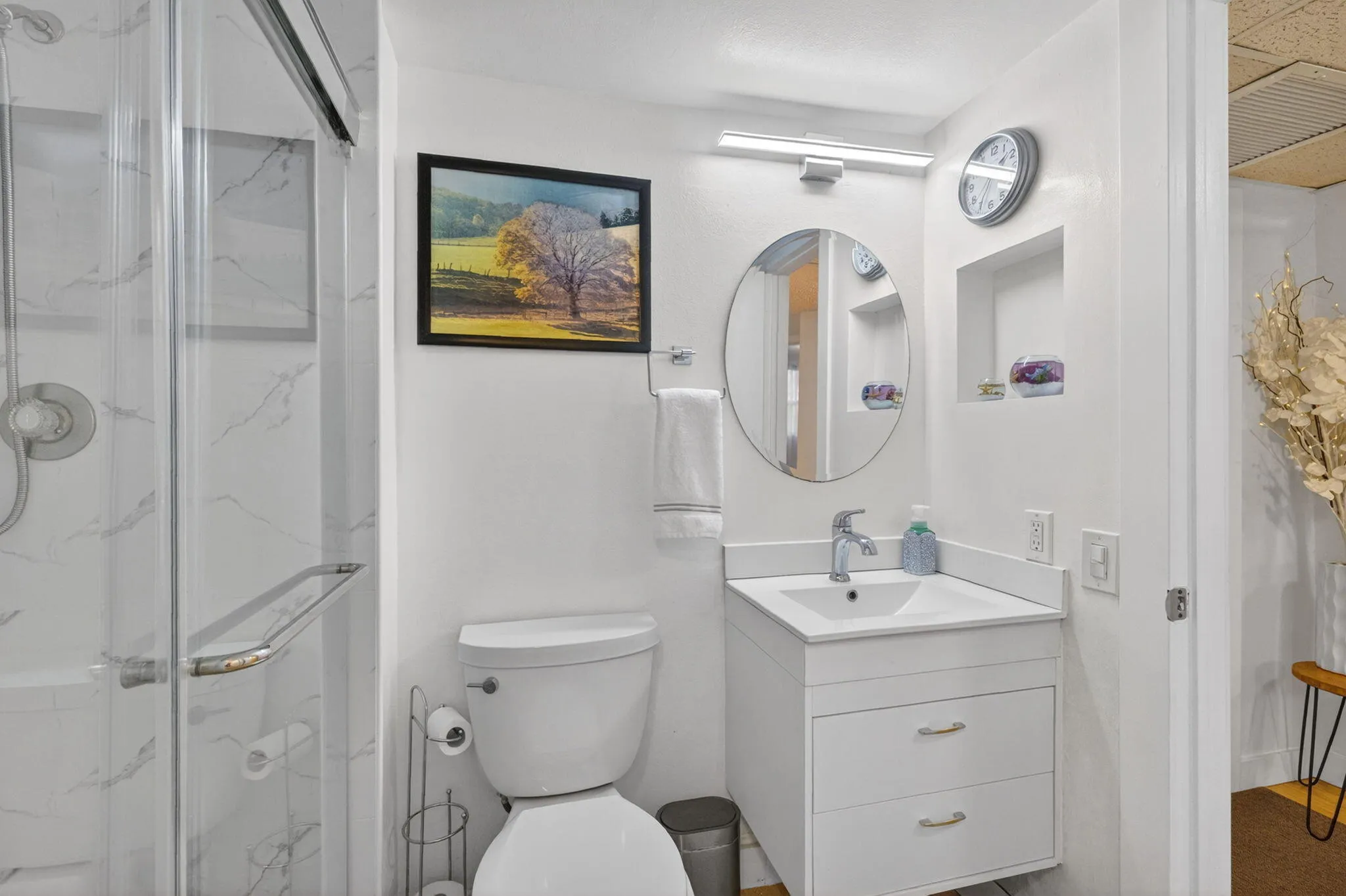 Bath2 - 9081 Lime Bay Blvd 115 Tamarac