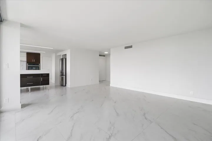 Living / Dining Area