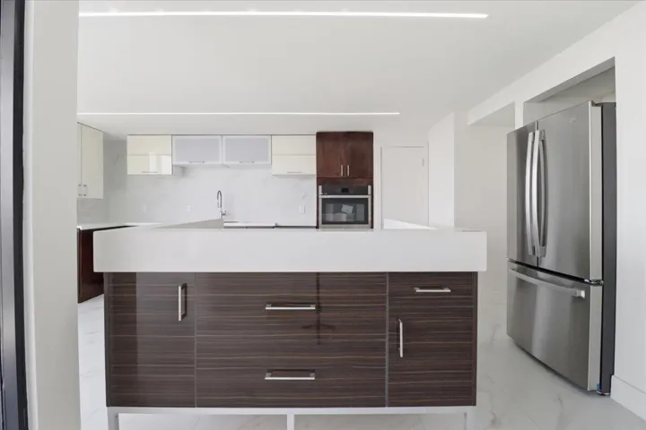 Kitchen Island - All New Appliances