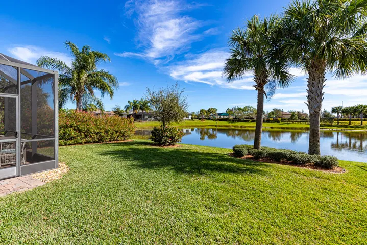 221 SE Longview Drive-32 (1)