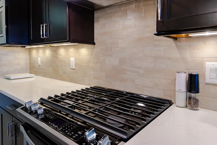 221 SE Longview Drive-31 (1)