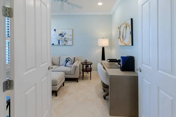 221 SE Longview Drive-6 (1)