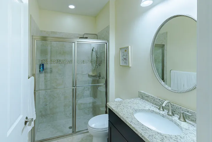 221 SE Longview Drive-25 (1)
