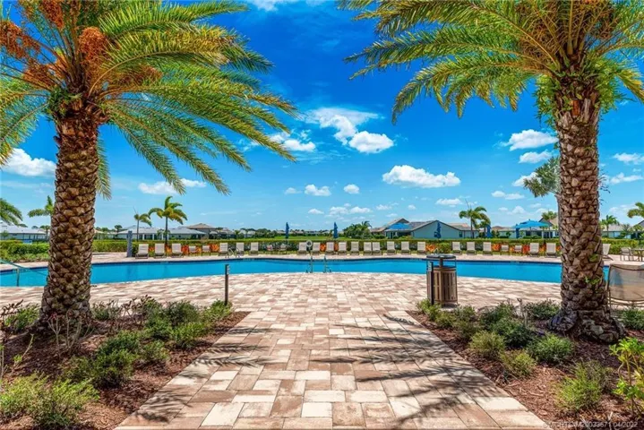 VG Pool view