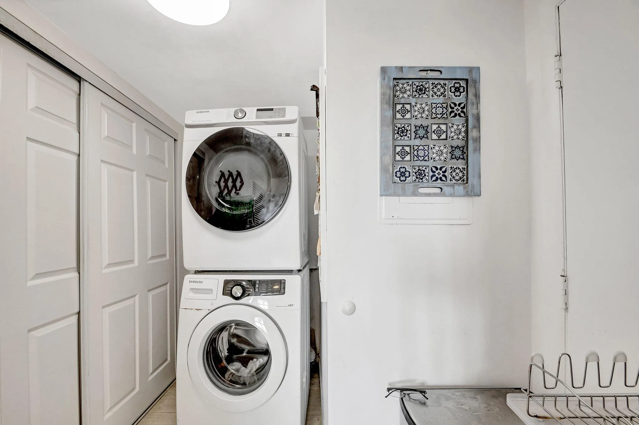 24-Laundry Room with Washer Dryer and St
