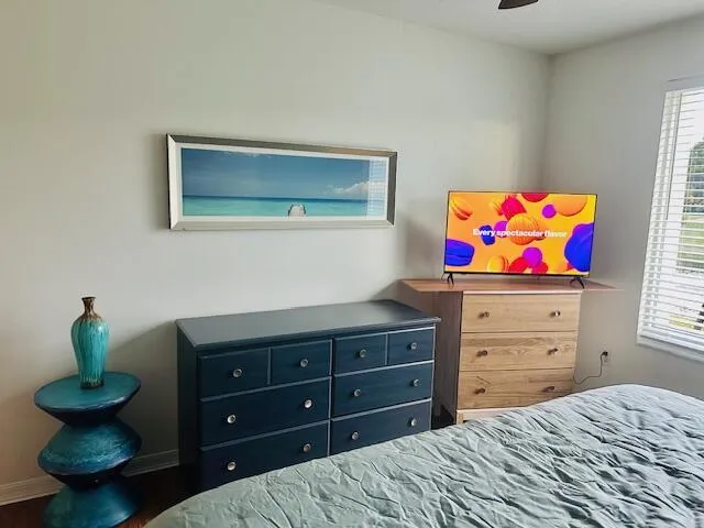 402 Villa Master Bedroom 1