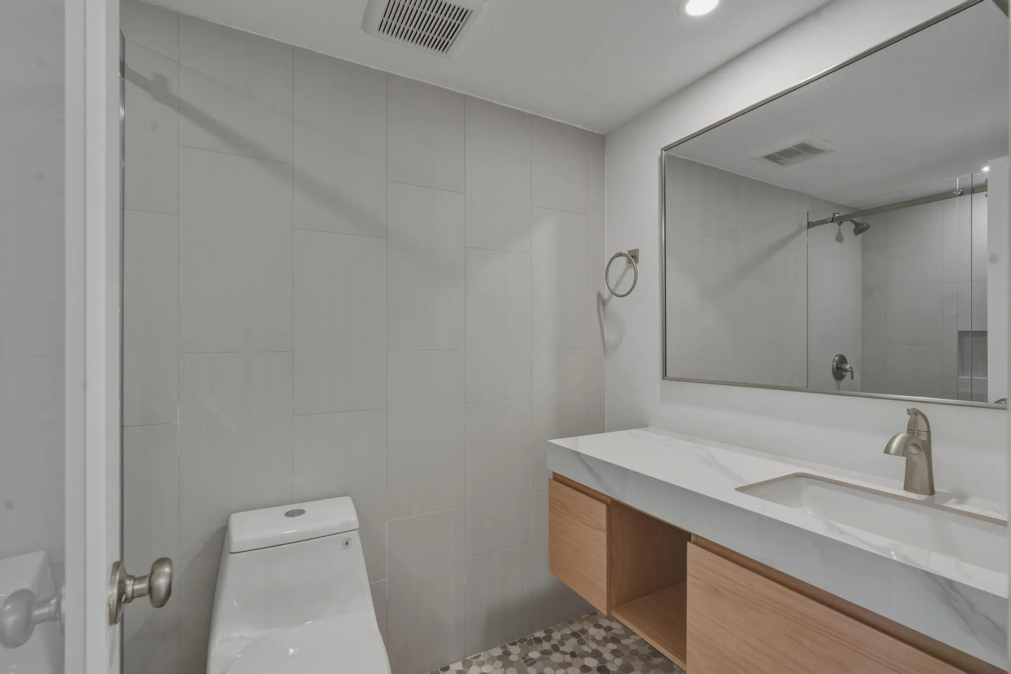Bathroom vanity