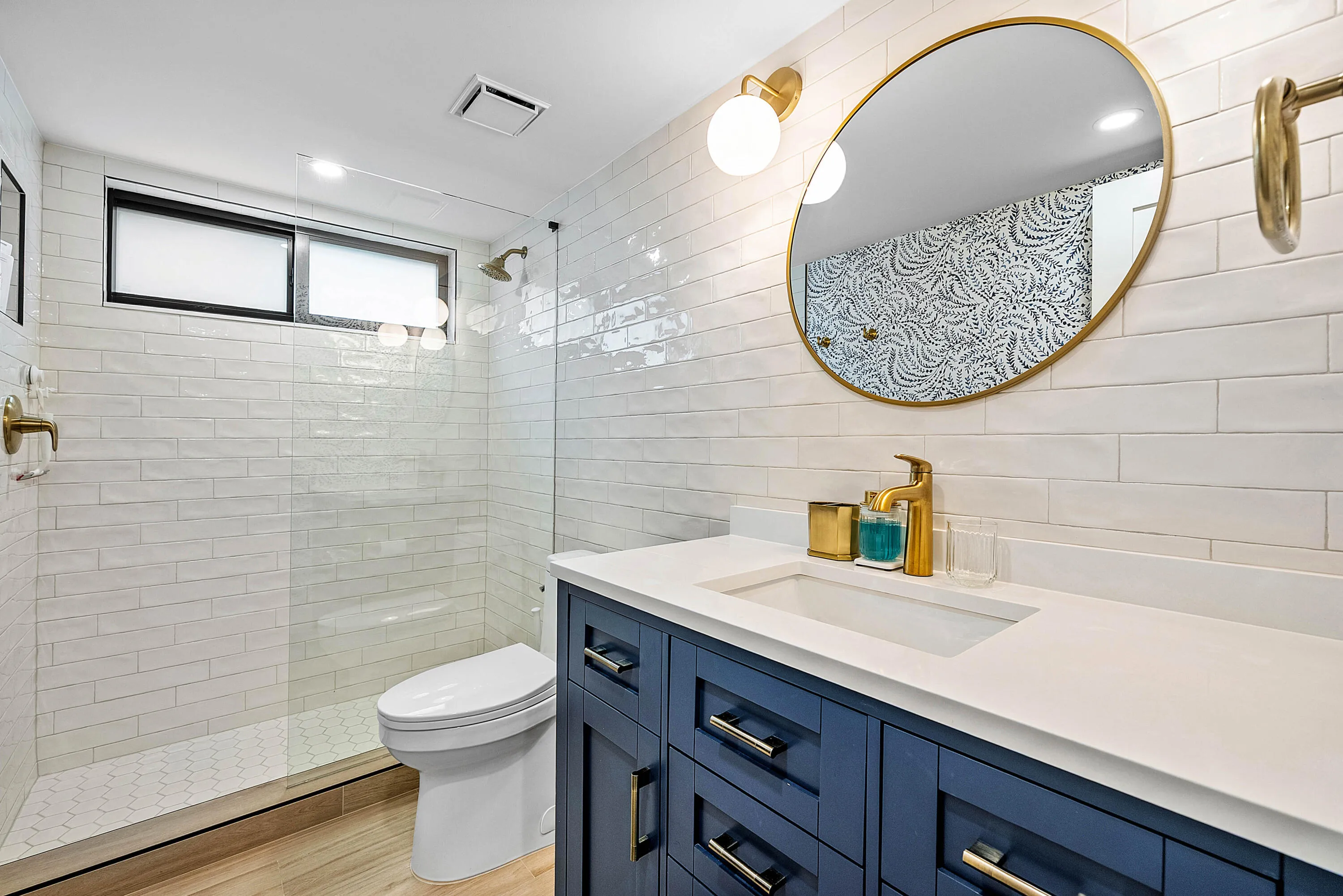2nd bathroom