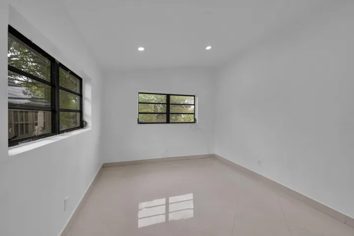 17551 NE 5th Ave North Miami 00029