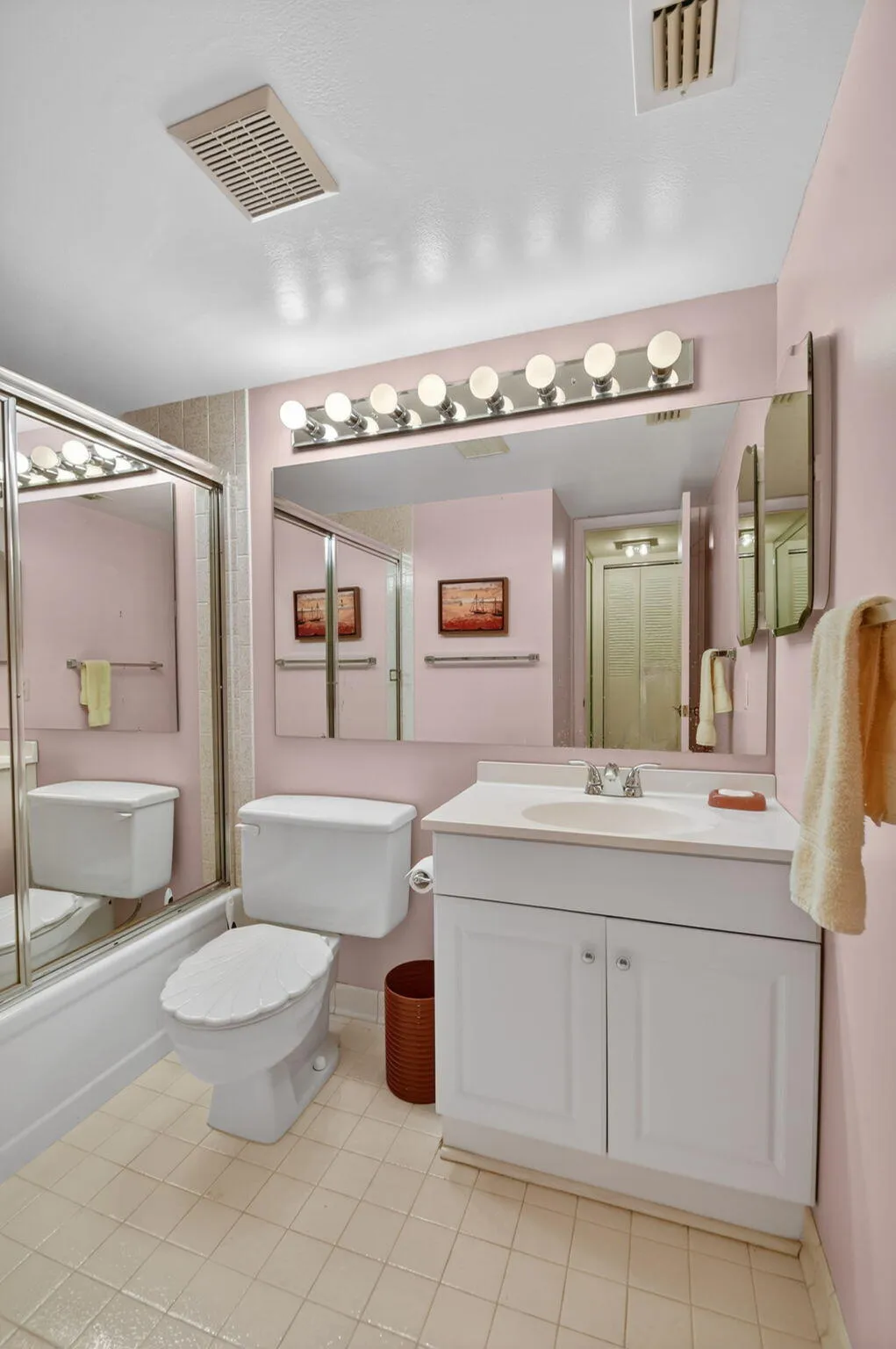 2nd bathroom