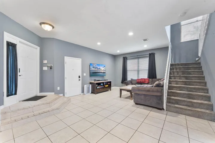 6-web-or-mls-DSC04903 (2)