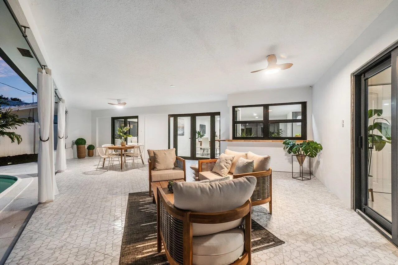 055-1200Southwest8thStreet-BocaRaton-FL-