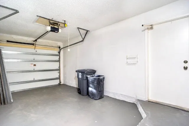 5430 GARAGE
