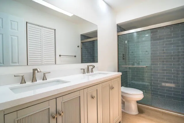 5430 BATHROOM