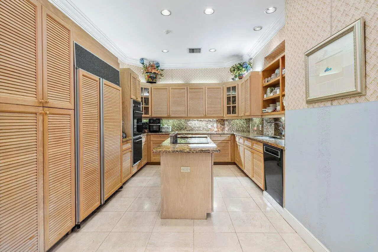 012-2540FairwayIslandDrive-Wellington-FL