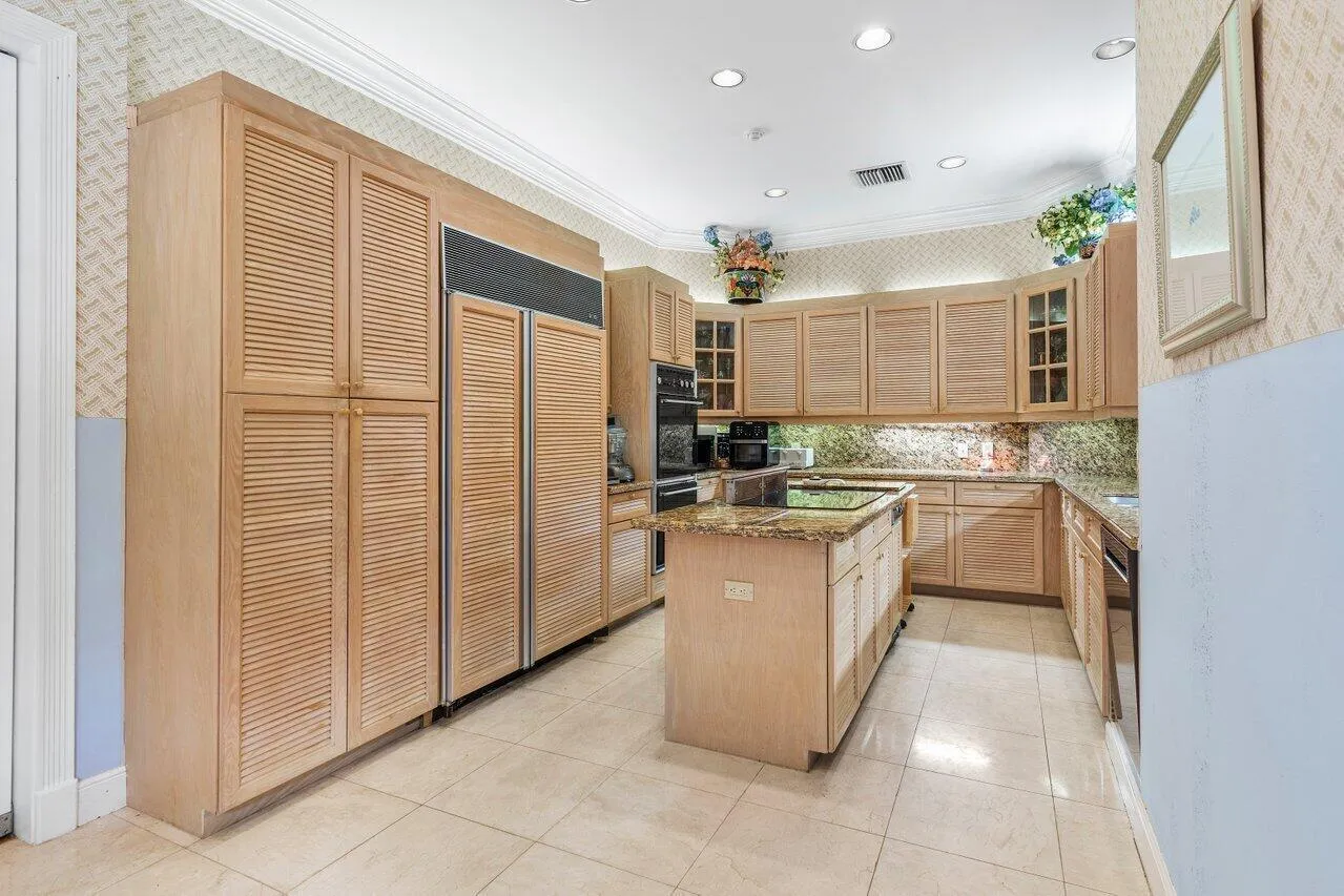 011-2540FairwayIslandDrive-Wellington-FL