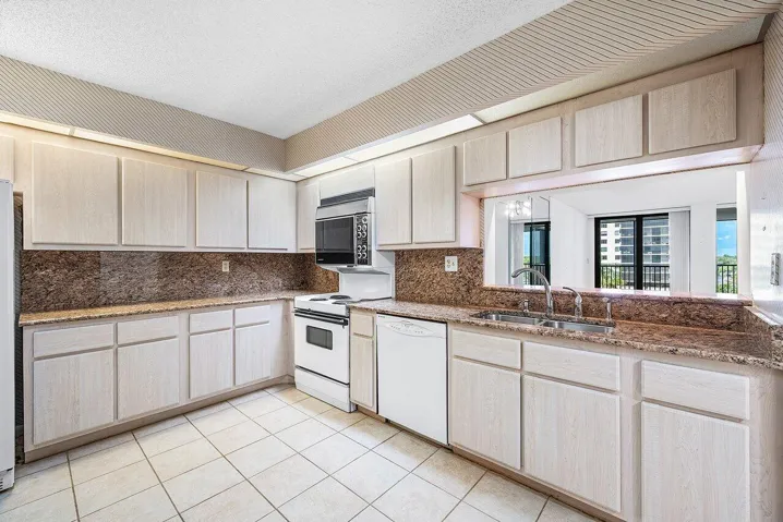 008-3400SouthOceanBoulevard-5K-HighlandB