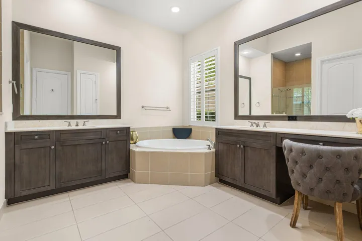 024-12121SunnydaleDrive-Wellington-FL-33