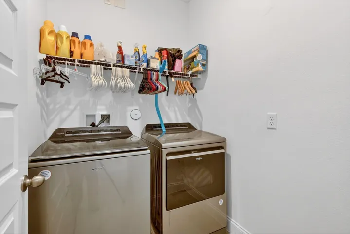 32-laundry-room