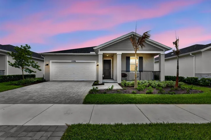 01-front-exterior-twilight