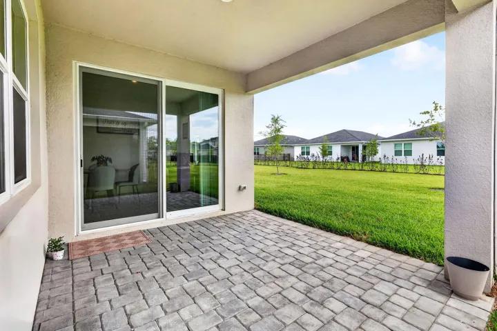 34-covered-patio-backyard