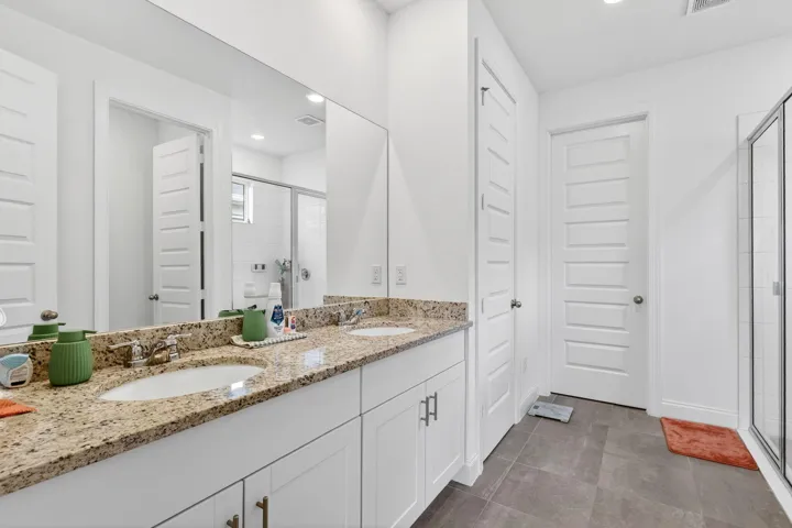 24-primary-bath-dual-vanity
